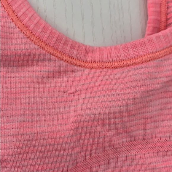 pink lululemon top - Picture 5 of 5